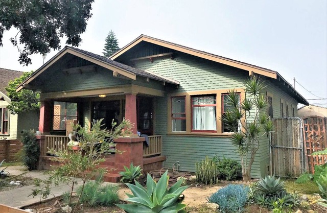 Classic California Craftsman House - Private Yard