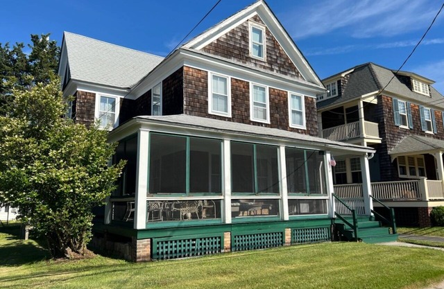 Classic & Charming Family Beach House in the Heart of Bay Head