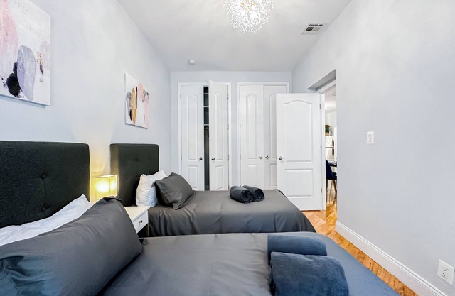 Classic Five Bedroom 2 Minutes To Train