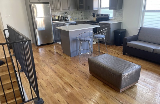 clean and lovely 3 bedroom, 2 bath in North Bronx