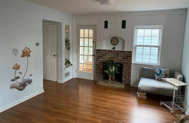 Clean and Neat House 3 bed 2 bath