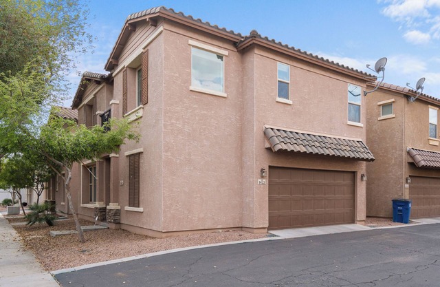Clean & Complete 3 Bedroom Mid-Term Rental. Amazing Location in Gilbert