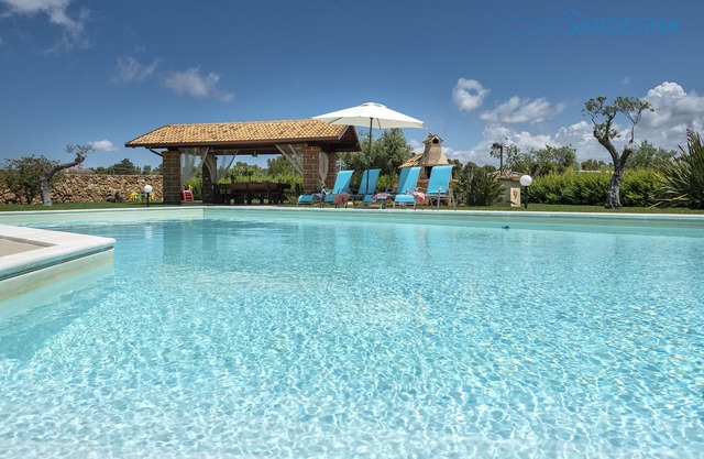 ClickSardegna Alghero villa Marlena for 10 people, with swimming pool