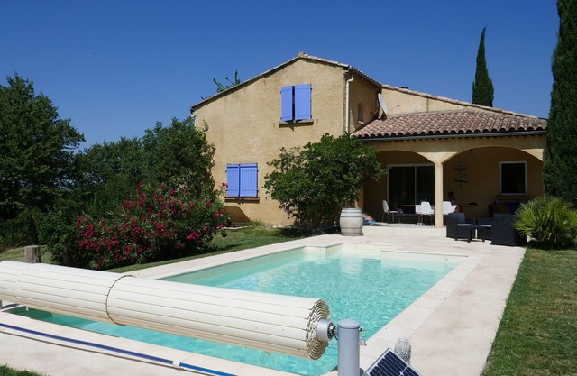 *CLIM* Superb Villa Very quiet, private pool, large terrace, petanque.