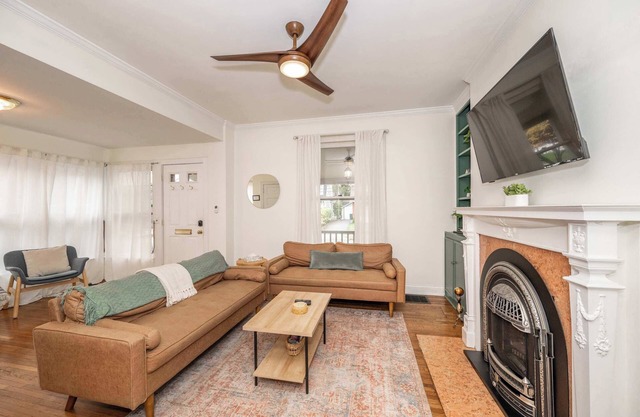 Clintonville Charm Su
