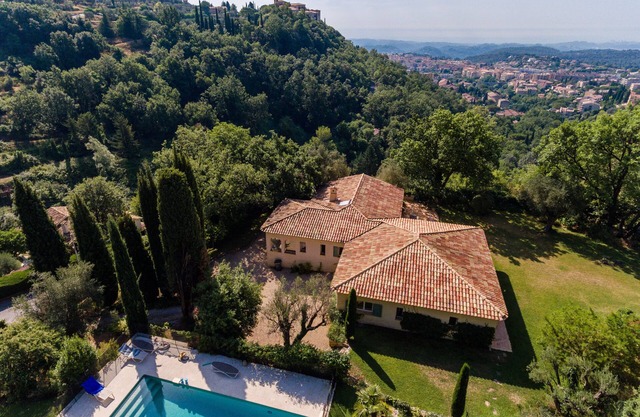 Close St Paul de Vence - Large comfortable Villa with Pool, Breathtaking View