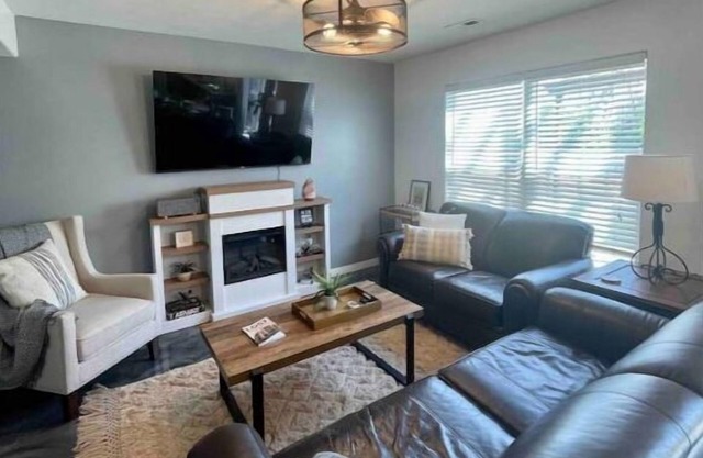 Close to Downtown Omaha and Interstate.