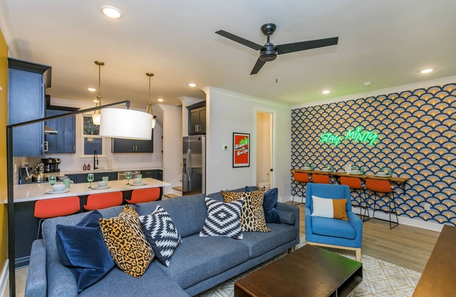 🗽🌉CLOSE TO DOWNTOWN | 🎼🎸 EAST MUSIC HOTSPOTS🧭🎯 8 Beds!