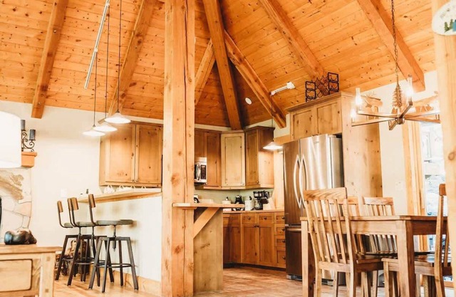 Close to Keystone Hot Tubs & Private Deck!
