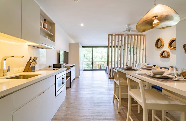 Close to Town and Beach | Studio with Private Terrace in Mixie Condos