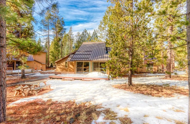 Cluster Cabin #3