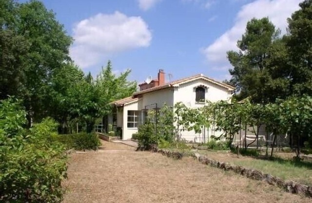 Cottage in Provence Verte in St-Maximin la Sainte-balm, calm and comfort