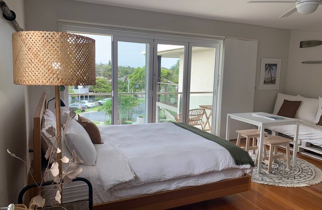 Coastal Luxe self contained studio located meters from Emerald Beach