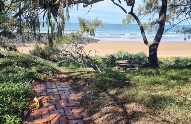 Coastal Unit tucked in Behind the Dunes of Kellys Beach, Bargara