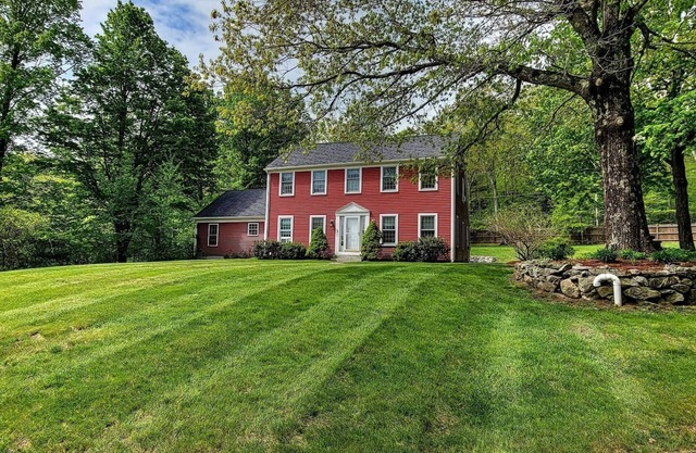 Cobb Meadow House - Cozy 5 Bedroom New England home in The Monadnock Region