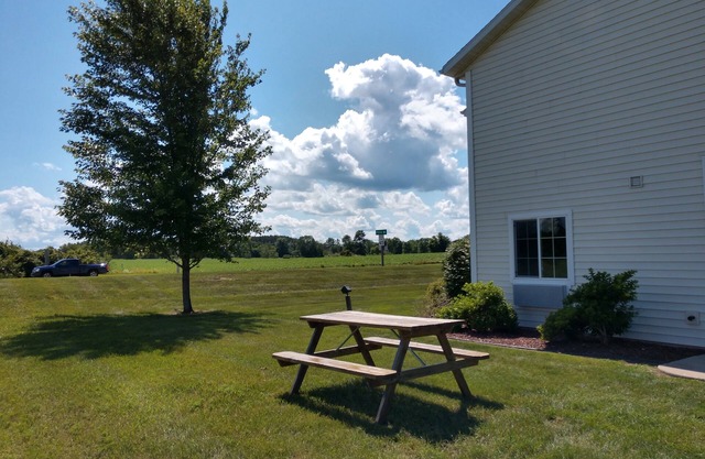 Cobblestone Inn & Suites - Clintonville