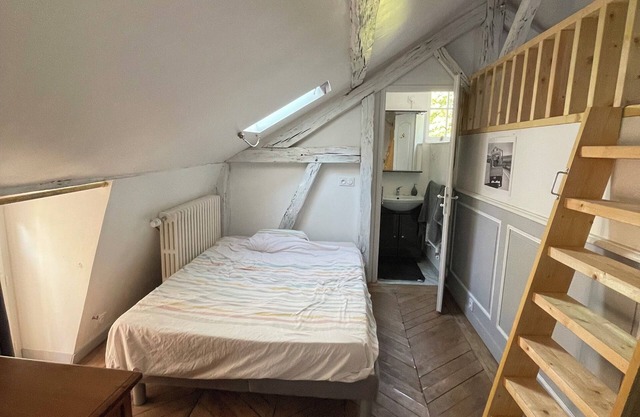 Colas guest rooms with swimming pool for rent Le Mans/Circuit 24 H