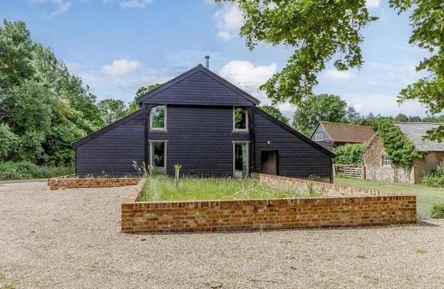 Colemans Farm Barn - A lovely, spacious and warm 3 bedroom converted barn