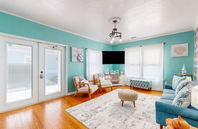 Colorful charmer with ocean views, deck, & dog-friendly yard - snowbird-friendly