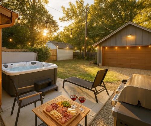 Colts, Concerts, Pacers SoBro Boho Hideaway Hot Tub, Fire Pit Games