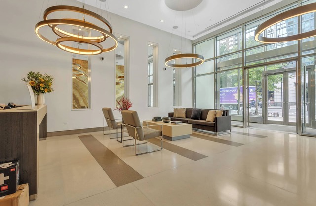 Columbus Square 1 BR w/Office by Anyplace - 11621