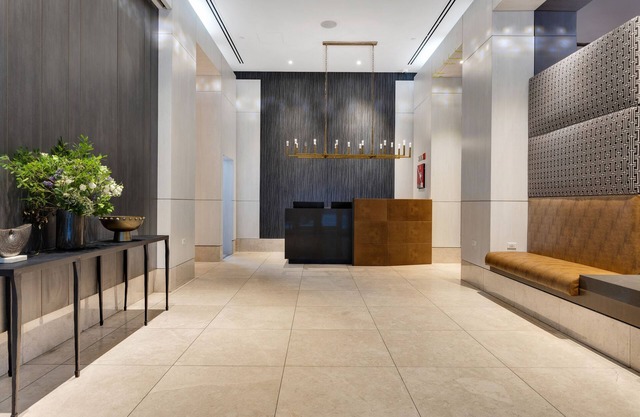 Columbus Square 1 BR w/Office by Anyplace - 11622