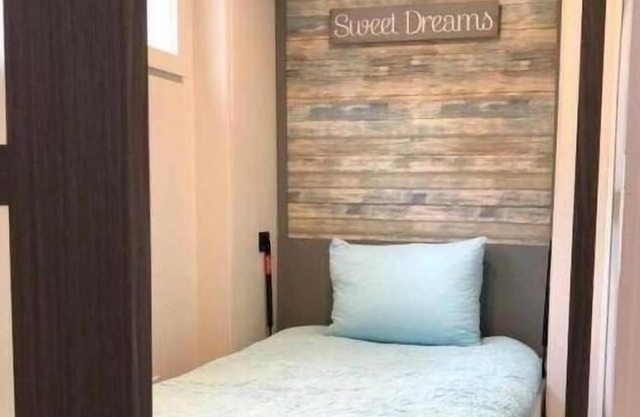 Comfort and Convenience! Close to Bowie Nature Park, FREE Parking!