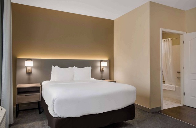 Comfort Inn & Suites Barnesville - Frackville