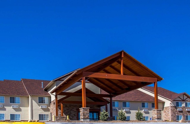 Comfort Inn & Suites Riverview near Davenport and I-80