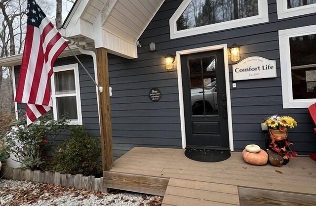 Comfort Life Deluxe 6bed/6bath Private Dock