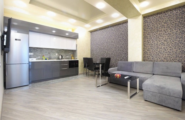 Comfort Stay near Dalma mall,172/3