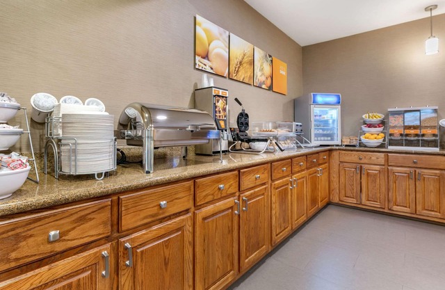 Comfort Suites Batesville