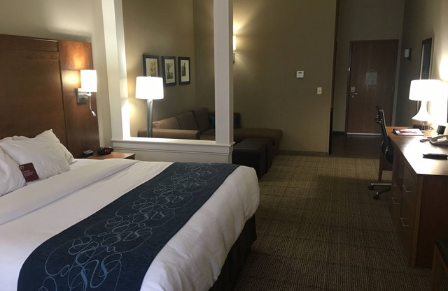 Comfort Suites Hotel and Conference Center