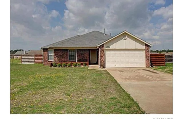 Comfortable 1/2 acre home for your leisure
