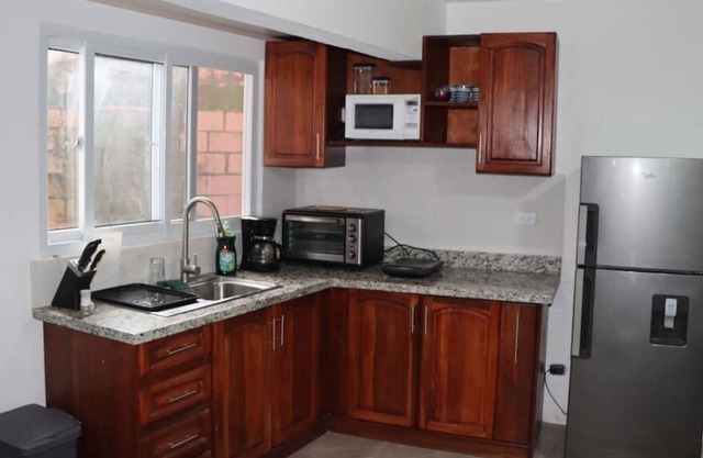 Comfortable 2 bedroom rental unit 10 min from SJO