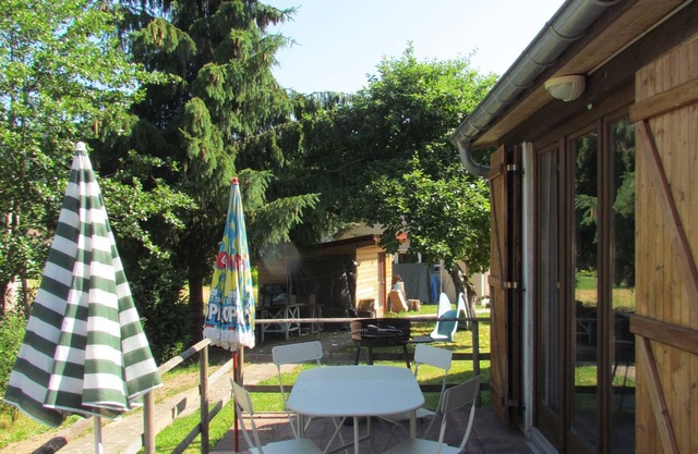 Comfortable 2-bedroom gite with open terrace