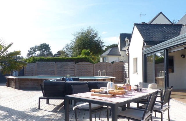 Comfortable 3* house with swimming pool