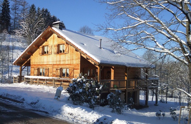 Comfortable and warm chalet were you can recharge your batteries