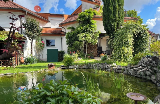 Comfortable apartment BREISGAUPERLE in Feldschlösschen in March/Freiburg i.B.