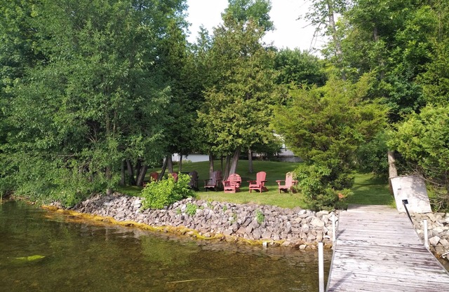 Comfortable family cottage on Big Rideau Lake
