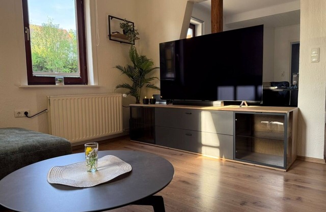 Comfortable, family-friendly apartment equipped with OLED TV & XXL kitchen