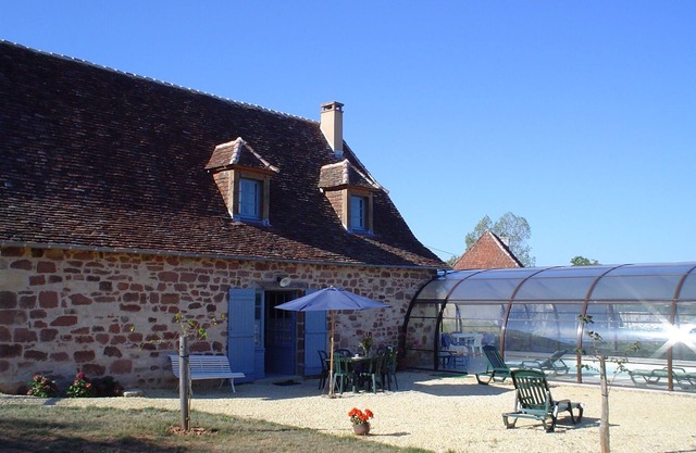 comfortable farmhouse with swimmingpool- Badefols d'Ans