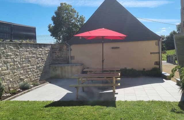 Comfortable gîte for 6 people located in a quiet village near Quimper.
