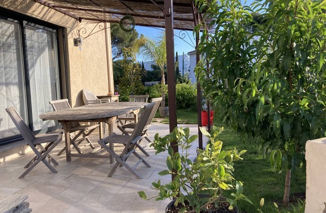 Comfortable house 2 minutes from the beach.