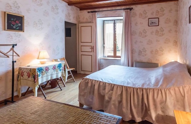 Comfortable Rooms with Breakfast Included and Garden