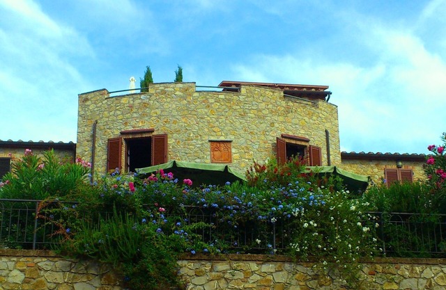 Comfortable stone village house in Giuncarico