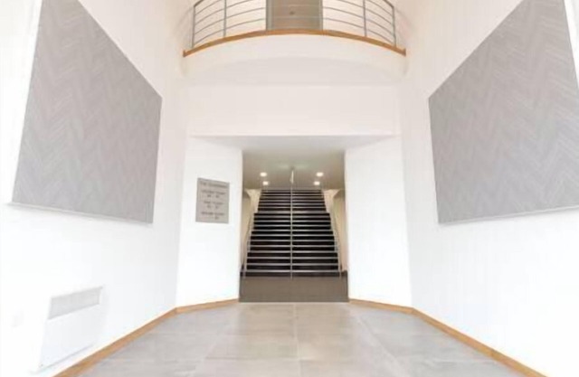 Comfortable Swindon 2 bedroom Apartment, FREE Parking