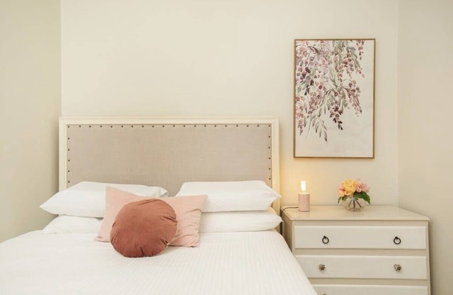 Comfortable Terrace in Central Location