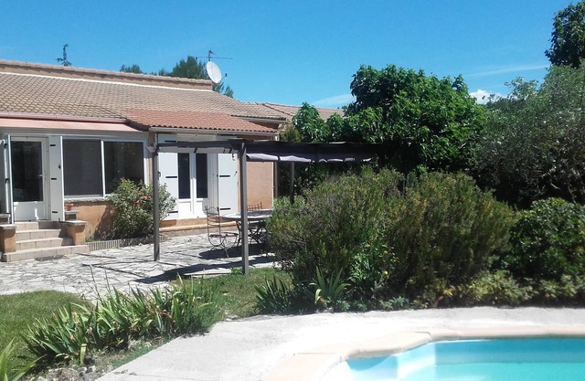 Comfortable villa 8 persons with pool
