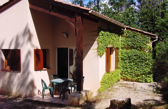 Comfortable villa in truly exceptional Holiday Resort * in Dordogne-Lot